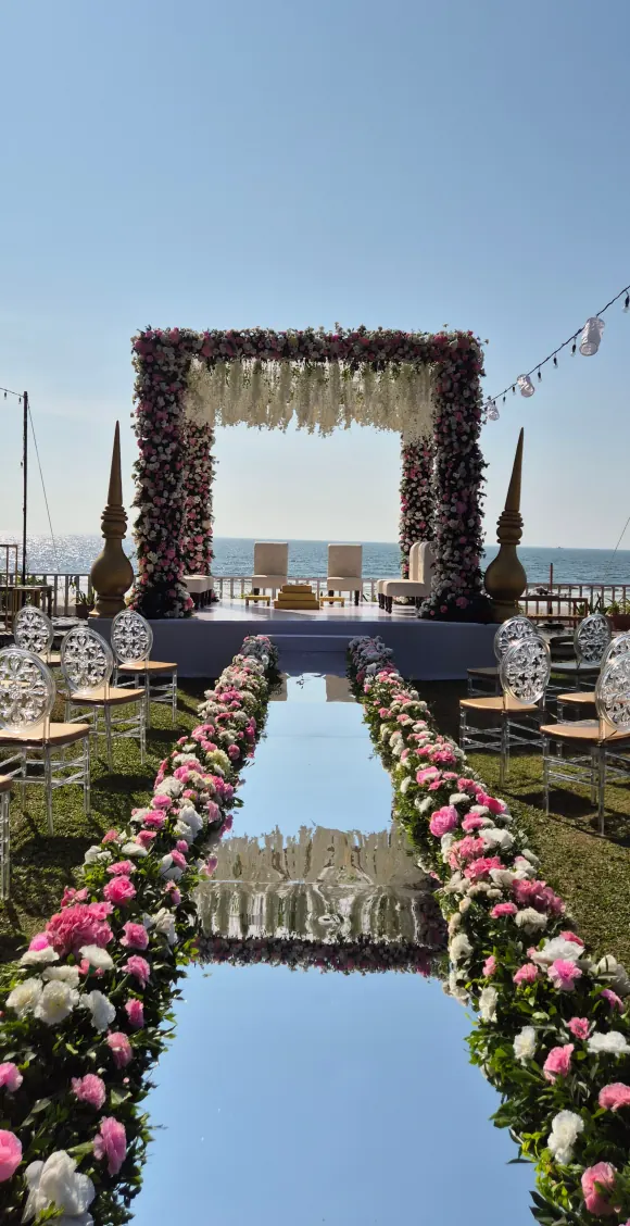 Ceremonies, mandaps & floral aisles